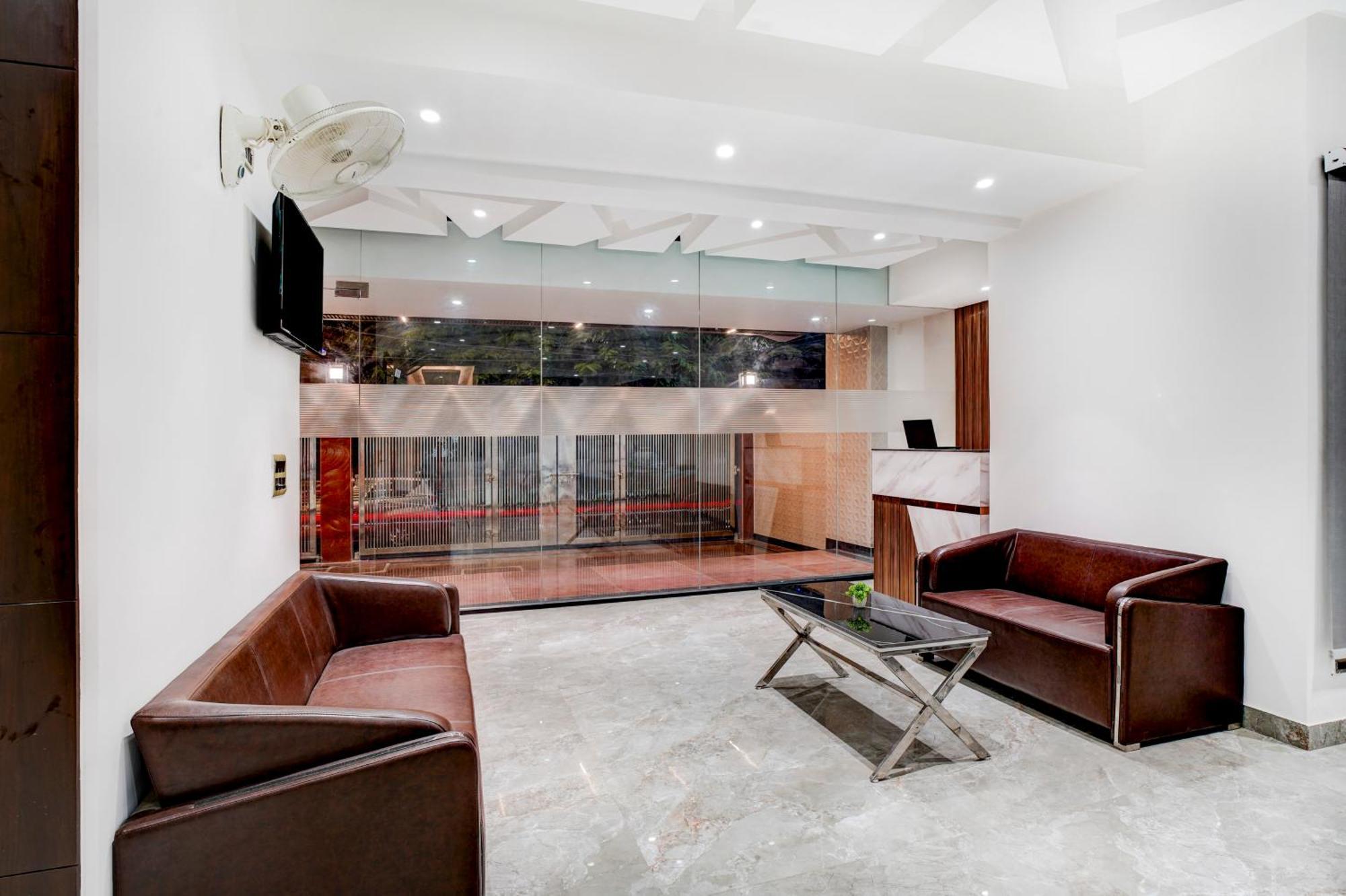 Treebo Corporate Inn Noida Eksteriør bilde
